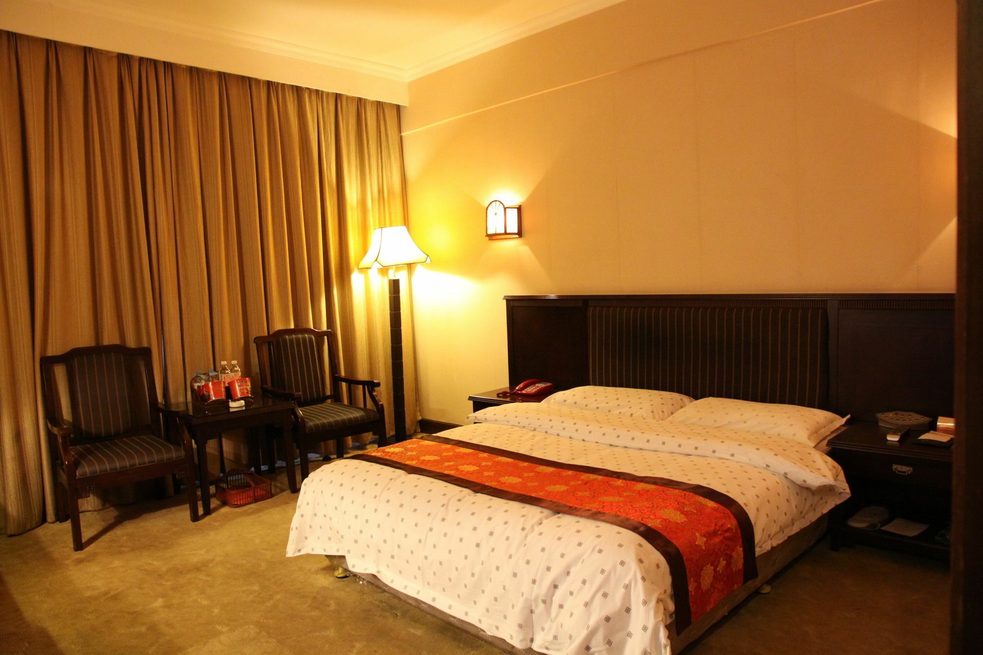 Nantian Grand Hotel Liuzhou Exterior foto
